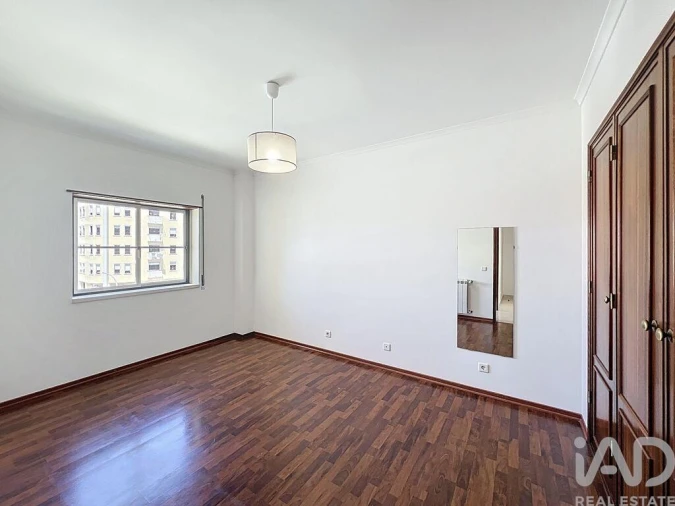 Apartamento T2 para Arrendamento em Mafra Foto 18