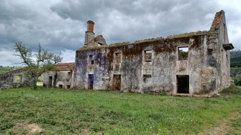 Quinta T5 para Venda em Melo e Nabais
