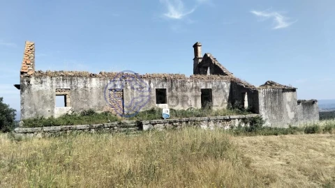 Quinta T5 para Venda em Melo e Nabais