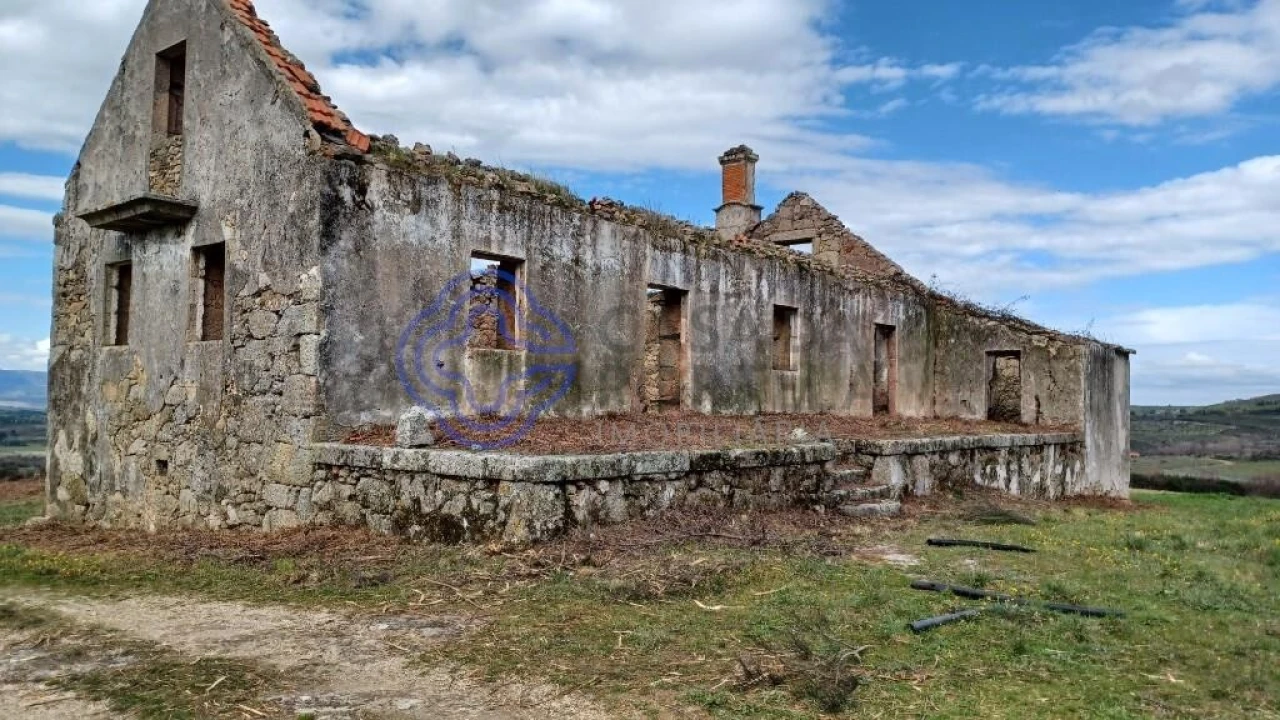 Quinta T5 para Venda em Melo e Nabais Foto 2