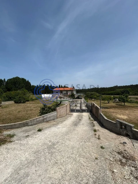 Moradia T5 para Venda em Oiã