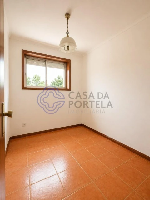 Moradia T5 para Venda em Oiã