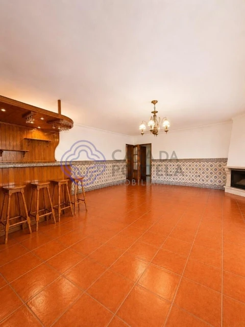 Moradia T5 para Venda em Oiã