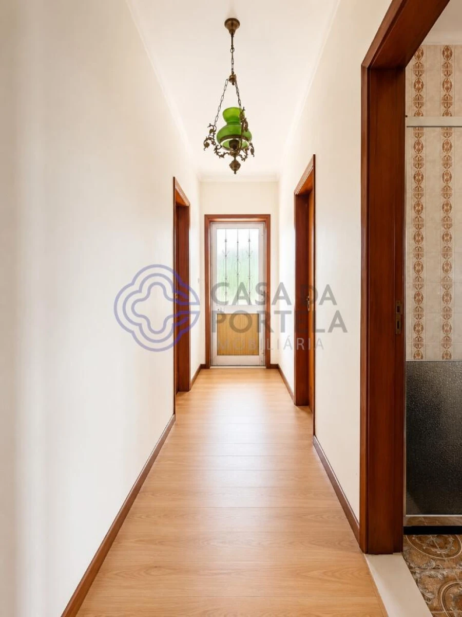 Moradia T5 para Venda em Oiã Foto 30