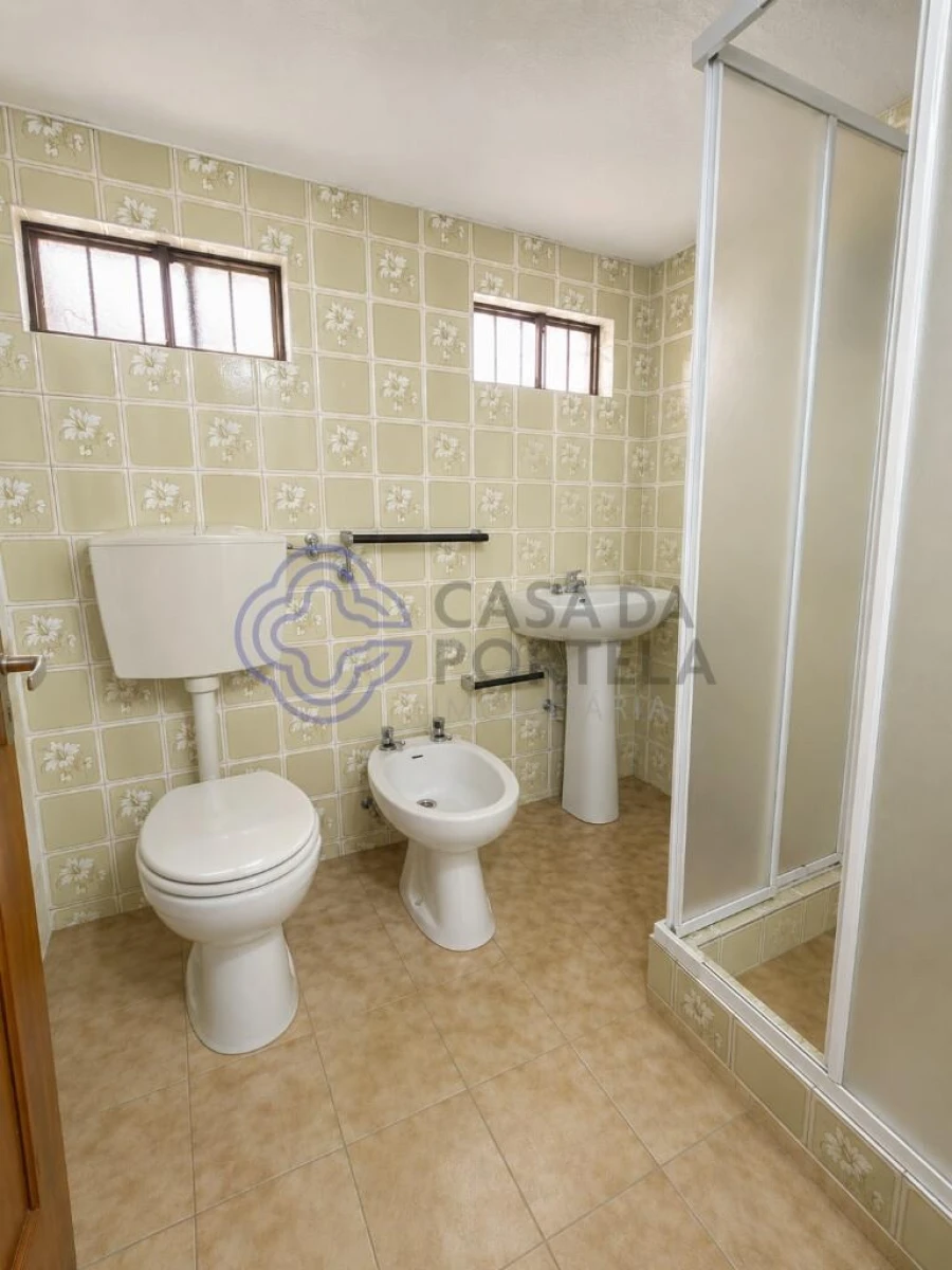 Moradia T5 para Venda em Oiã Foto 44