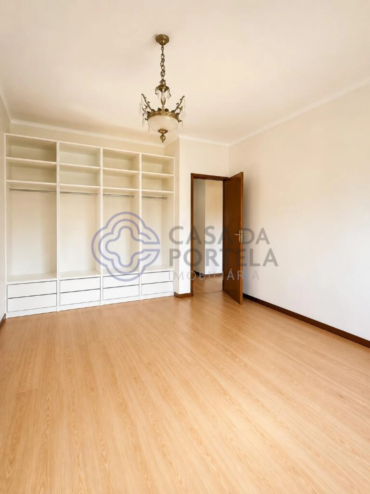 Moradia T5 para Venda em Oiã Foto 29