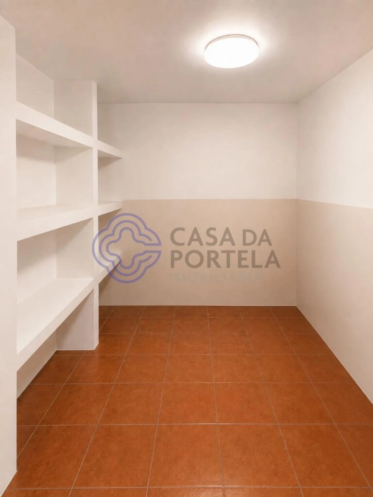 Moradia T5 para Venda em Oiã Foto 51