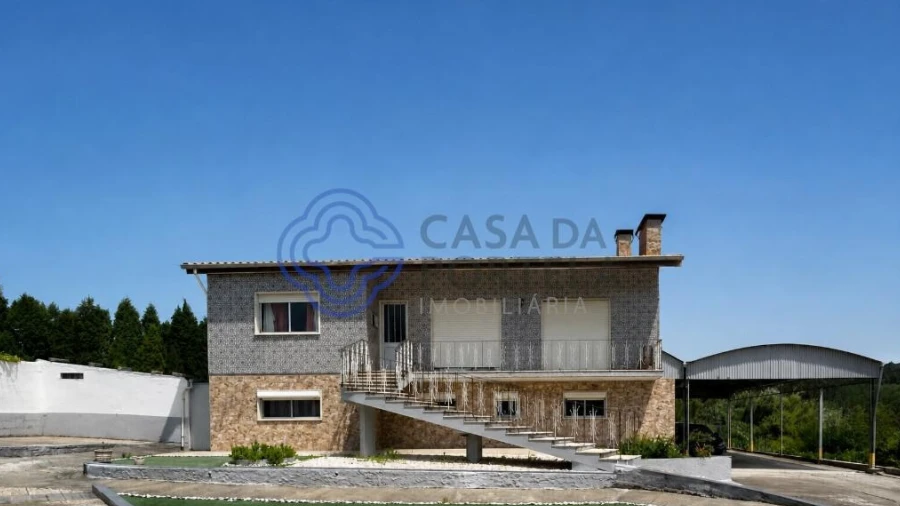 Moradia T5 para Venda em Oiã