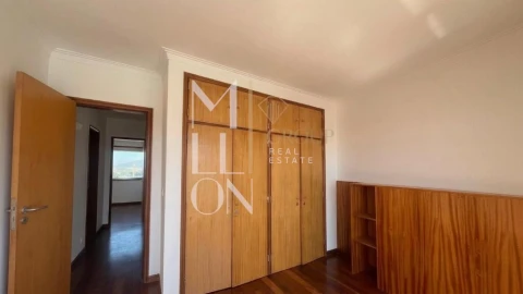 Moradia T3 para Venda em Gondarem