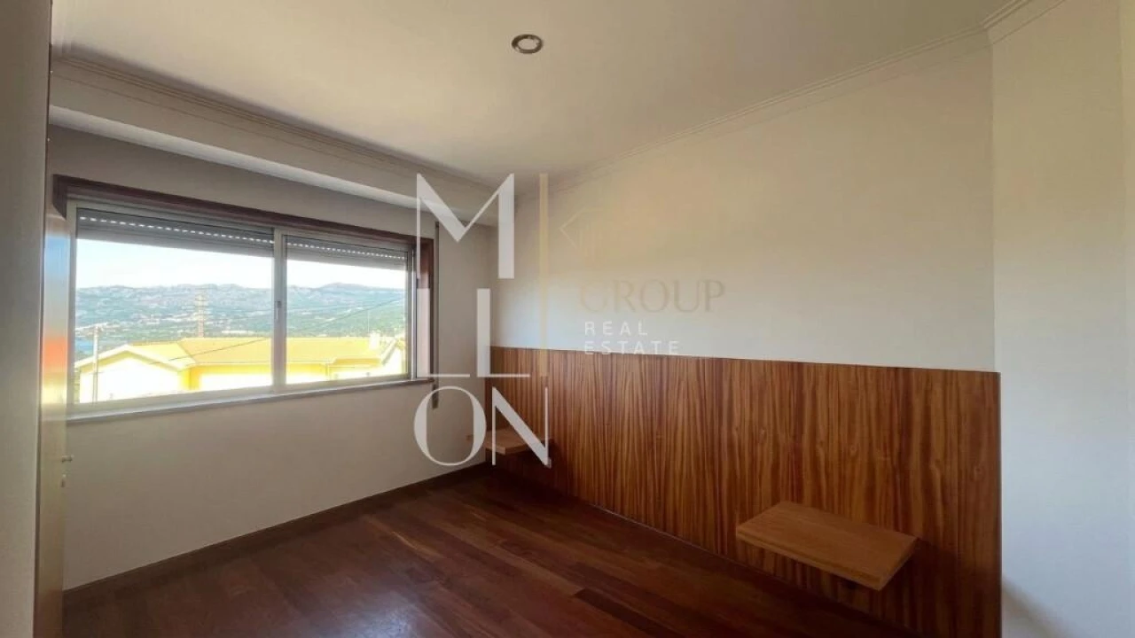Moradia T3 para Venda em Gondarem Foto 14