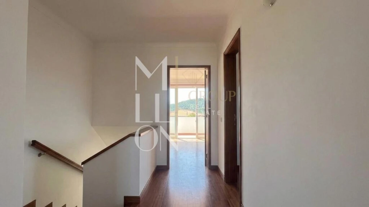 Moradia T3 para Venda em Gondarem Foto 11