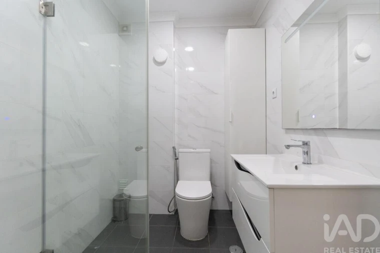 Apartamento T1 para Venda em Odivelas Foto 12