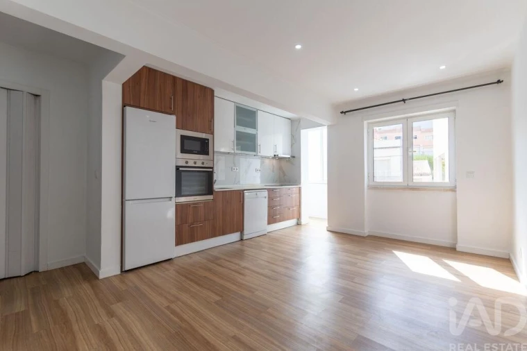Apartamento T1 para Venda em Odivelas Foto 4