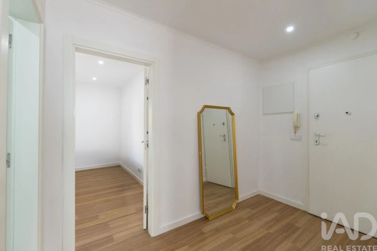 Apartamento T1 para Venda em Odivelas Foto 7
