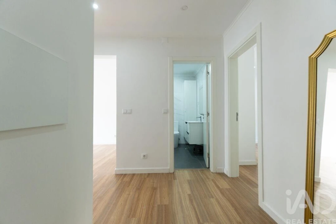 Apartamento T1 para Venda em Odivelas Foto 8