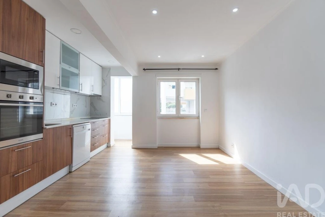 Apartamento T1 para Venda em Odivelas Foto 1