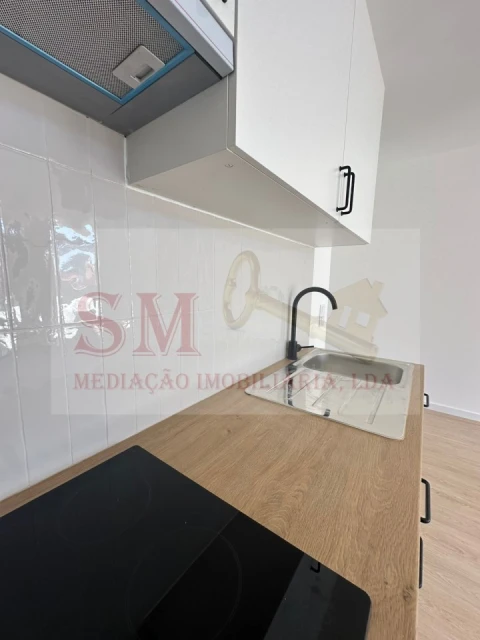 Apartamento T2 para Venda em Sesimbra (Castelo)