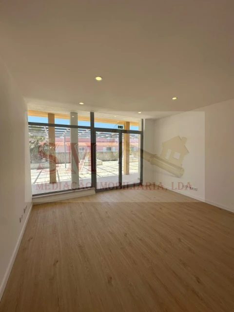 Apartamento T2 para Venda em Sesimbra (Castelo)