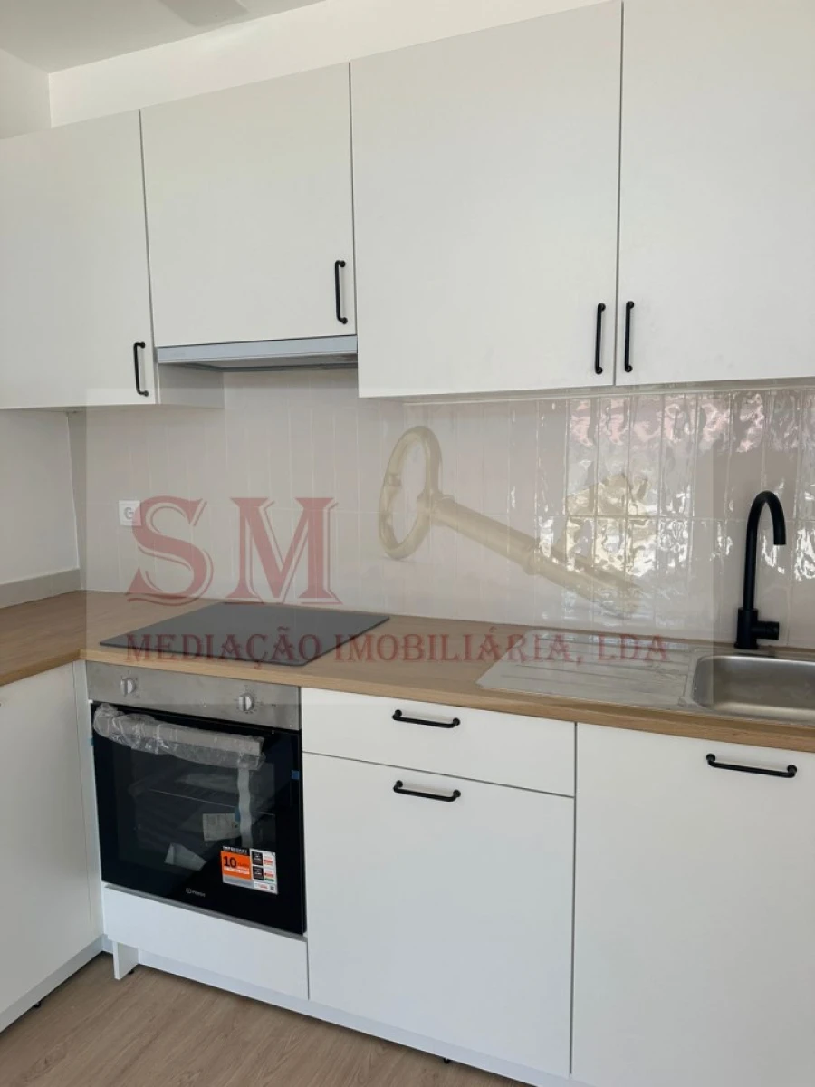 Apartamento T2 para Venda em Sesimbra (Castelo) Foto 10