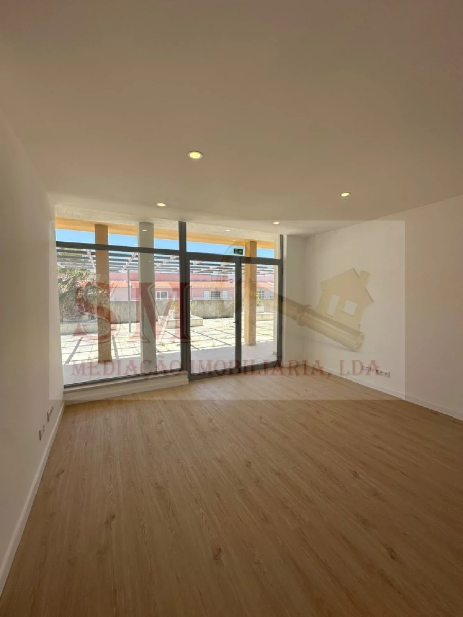 Apartamento T2 para Venda em Sesimbra (Castelo) Foto 14