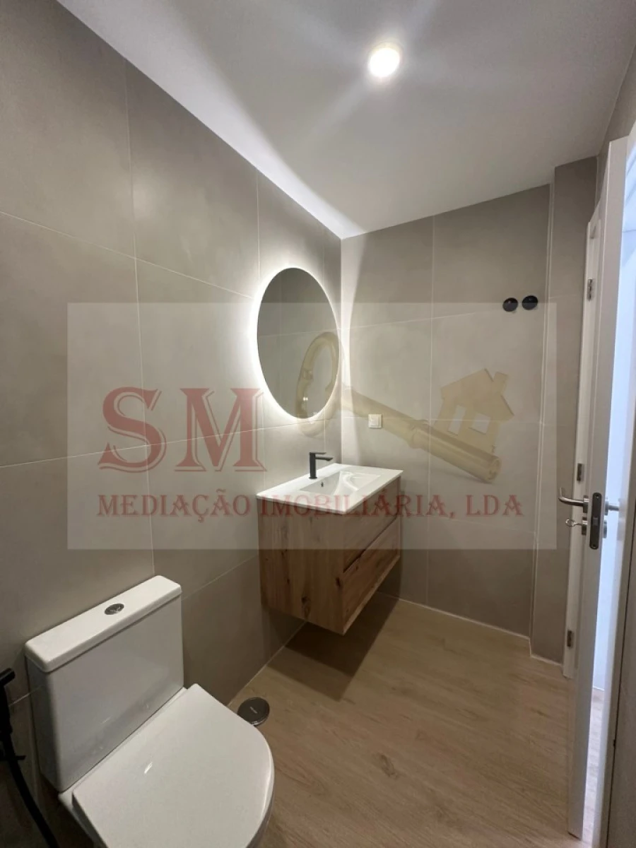 Apartamento T2 para Venda em Sesimbra (Castelo) Foto 21