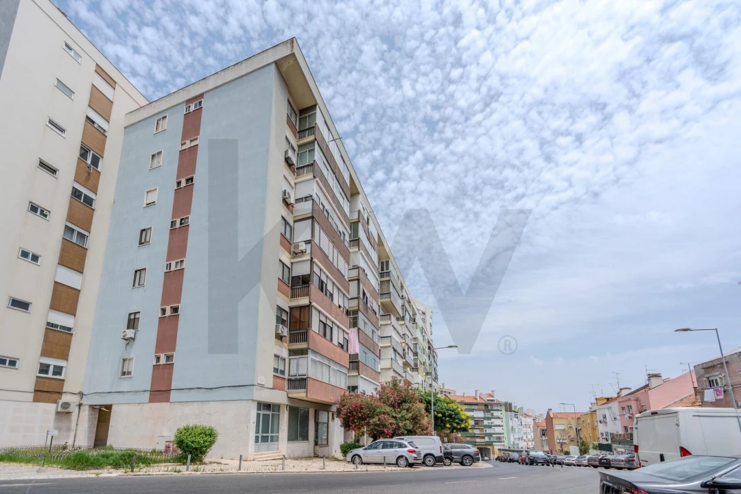 Apartamento T2 para Arrendamento em Areeiro Foto 34