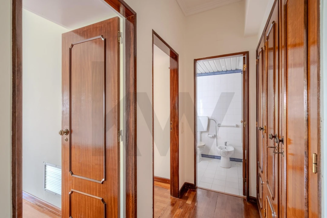 Apartamento T2 para Arrendamento em Areeiro Foto 7