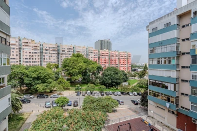 Apartamento T2 para Arrendamento em Areeiro