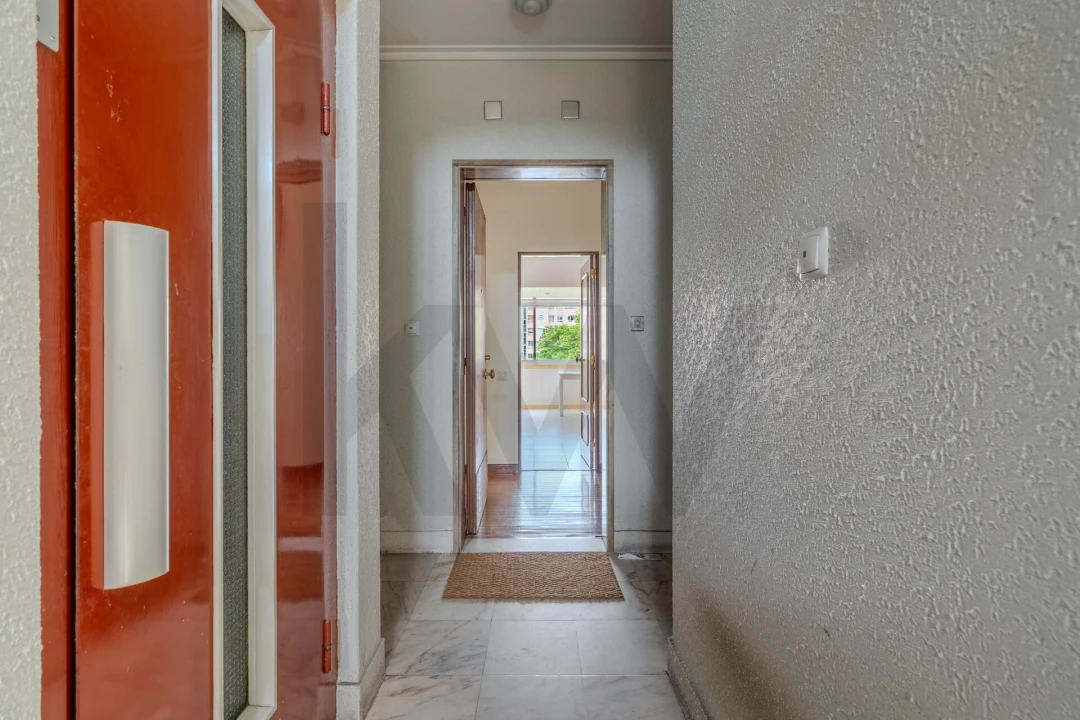 Apartamento T2 para Arrendamento em Areeiro Foto 4