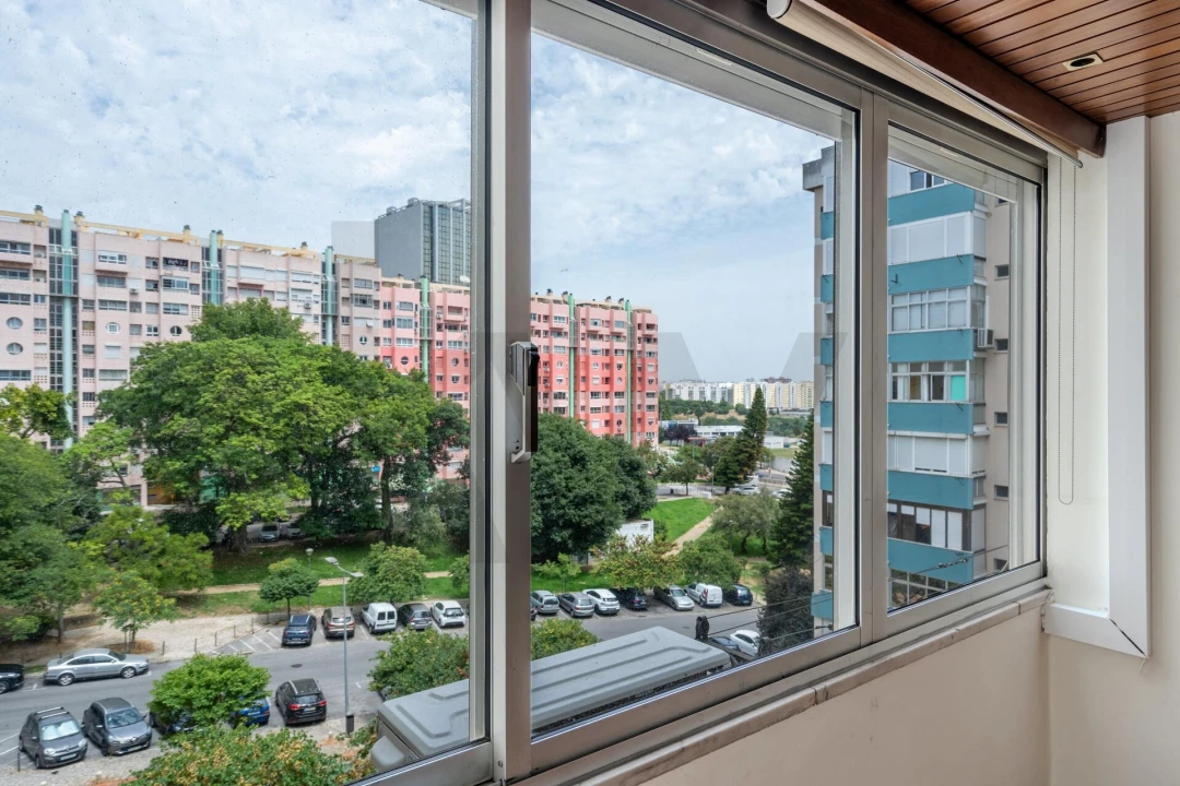 Apartamento T2 para Arrendamento em Areeiro Foto 32