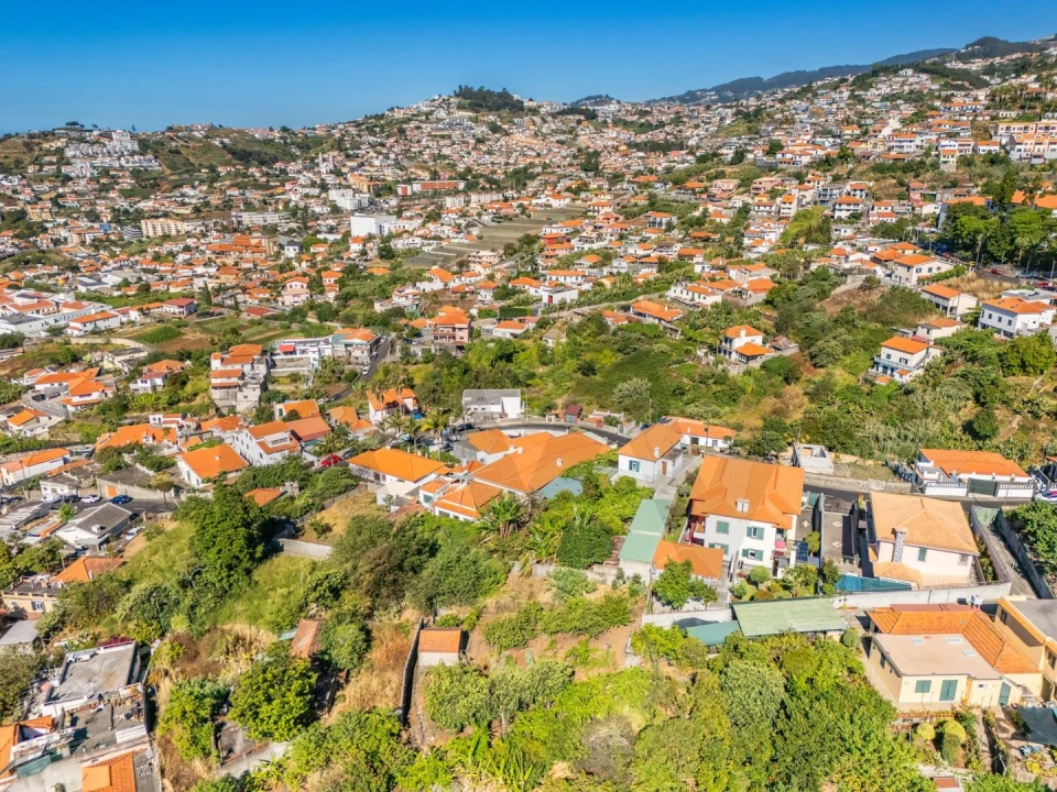 Moradia T2 para Venda em São Roque Foto 7