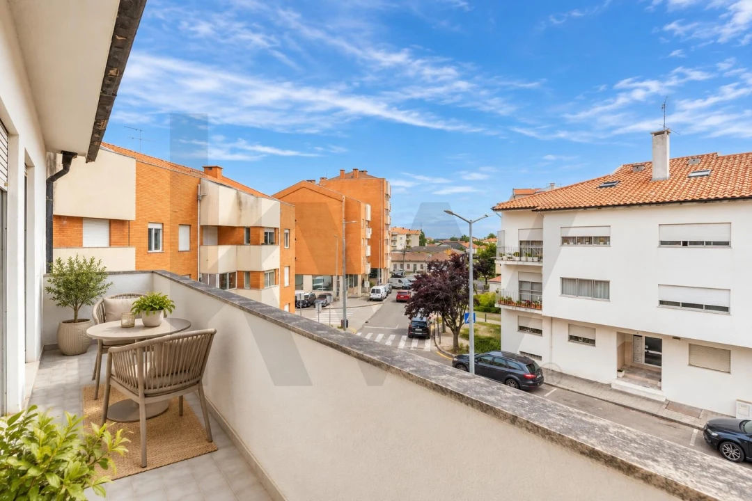 Apartamento T3 para Venda em Esgueira Foto 1
