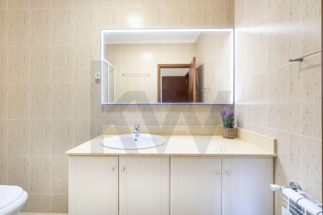 Apartamento T3 para Venda em Esmoriz Foto 28