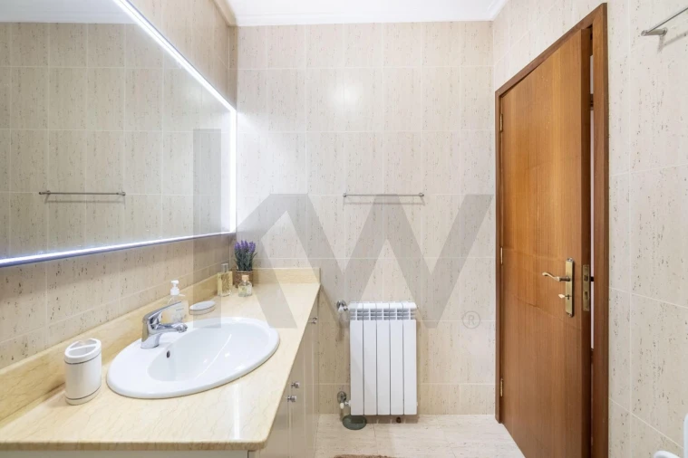 Apartamento T3 para Venda em Esmoriz Foto 31