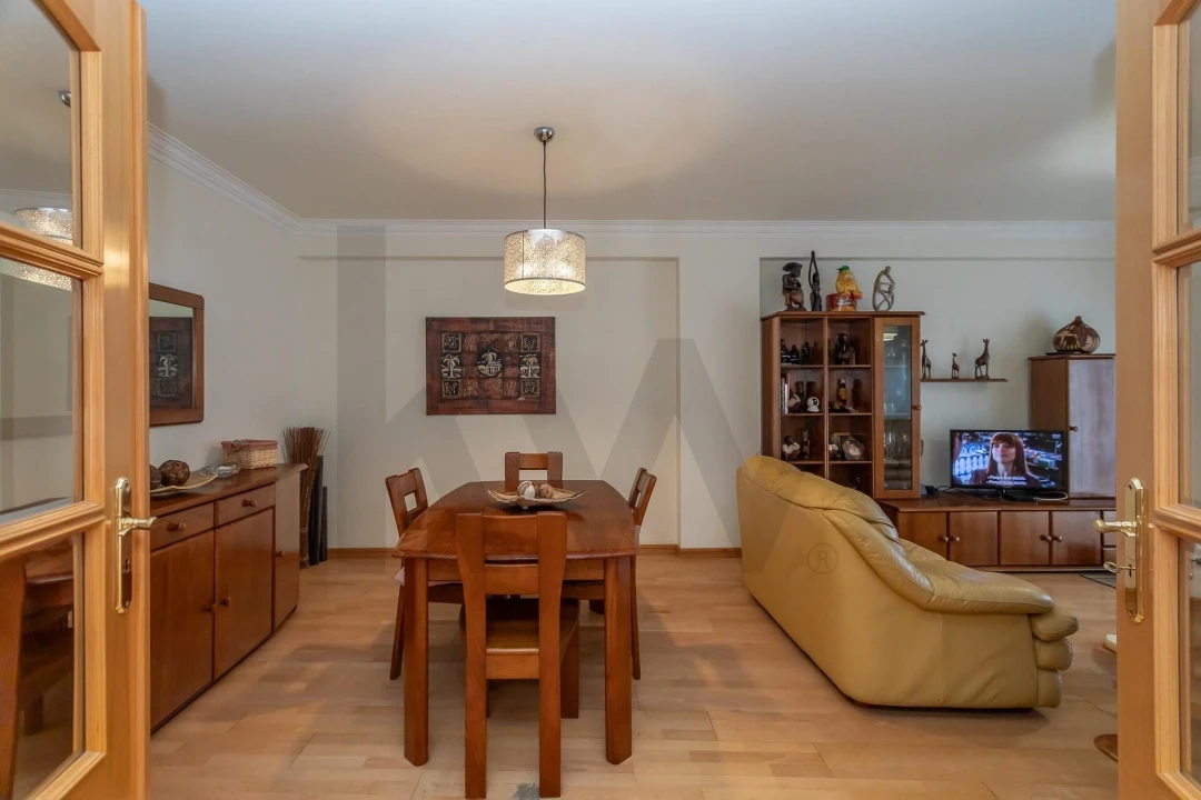 Apartamento T3 para Venda em Alcabideche Foto 13