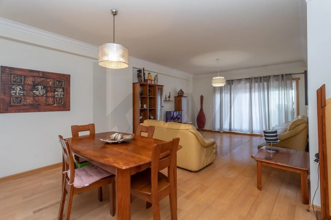 Apartamento T3 para Venda em Alcabideche Foto 14