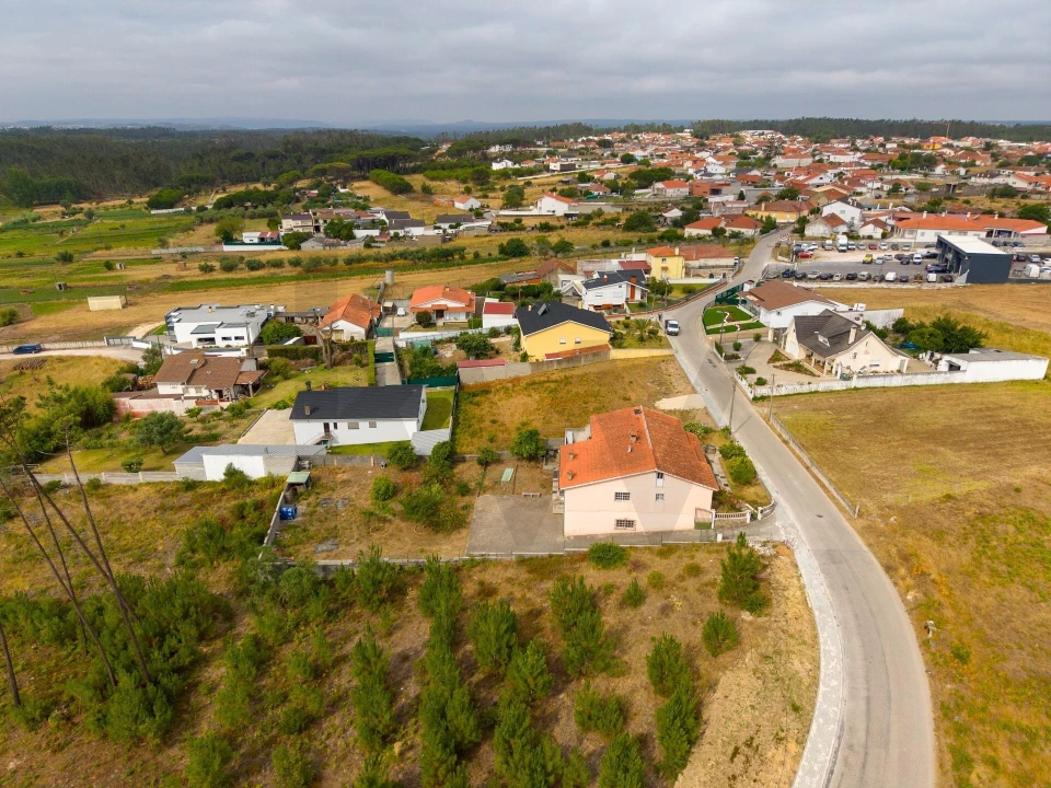 Moradia T4 para Venda em Maceira Foto 31