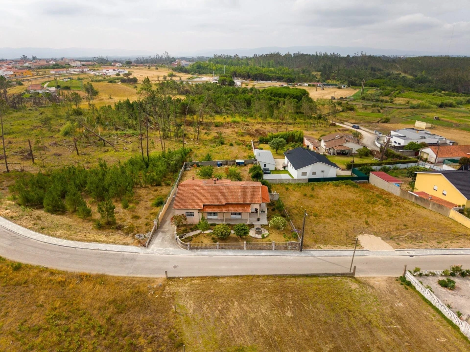 Moradia T4 para Venda em Maceira Foto 33