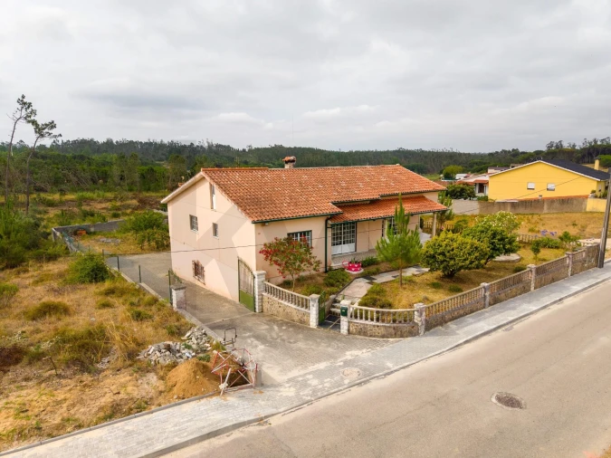 Moradia T4 para Venda em Maceira Foto 36