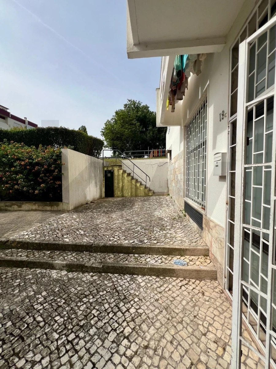 Loja para Venda em Odivelas Foto 4