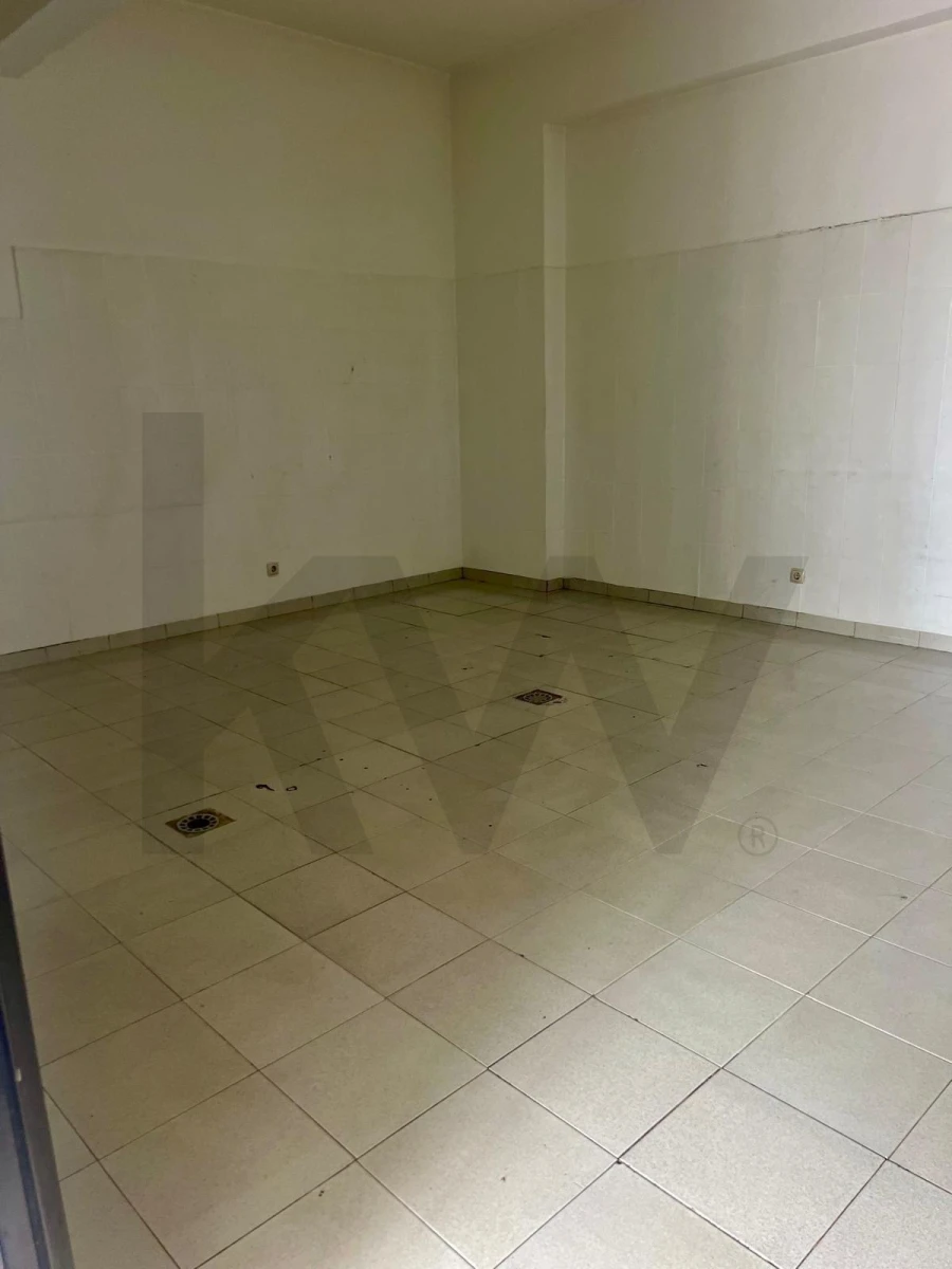 Loja para Venda em Odivelas Foto 12