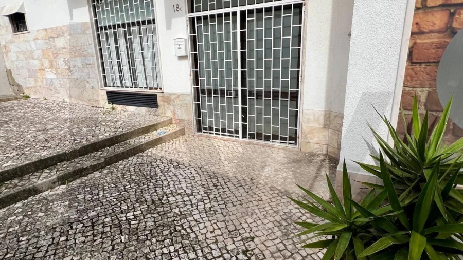 Loja para Venda em Odivelas