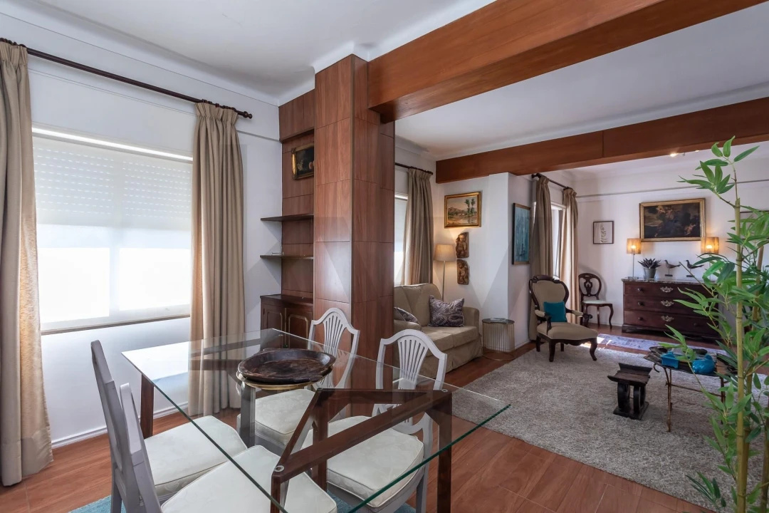 Apartamento T4 para Venda em Alfragide Foto 6