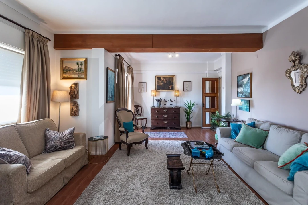 Apartamento T4 para Venda em Alfragide Foto 7