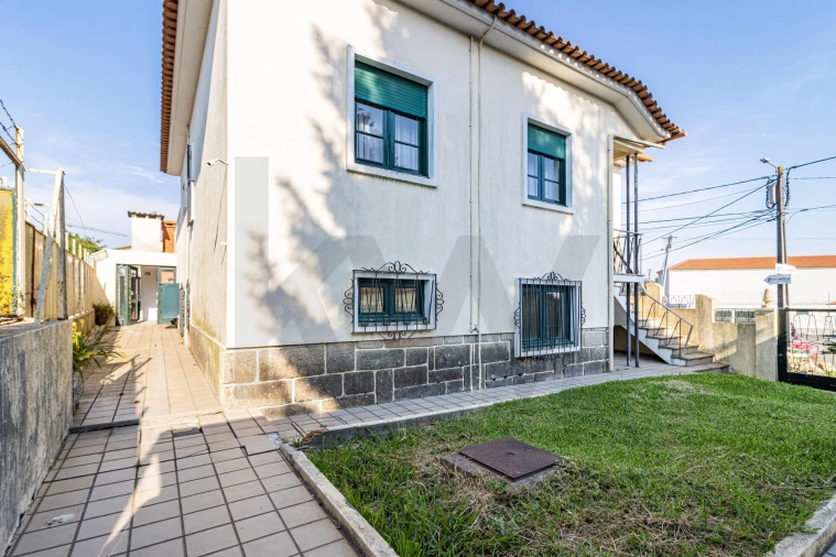 Moradia T4 para Venda em Nogueira da Regedoura Foto 32