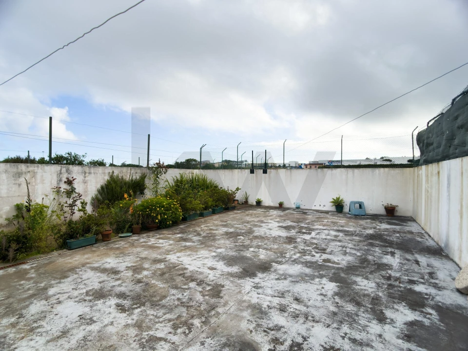 Moradia T5 para Venda em Fajã de Baixo Foto 19