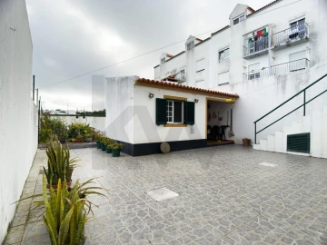Moradia T5 para Venda em Fajã de Baixo
