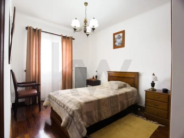 Moradia T5 para Venda em Fajã de Baixo