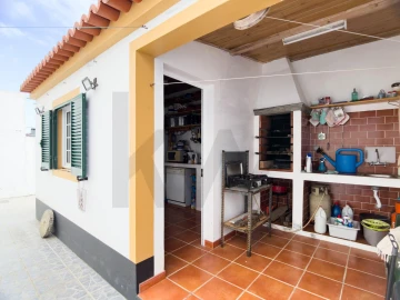 Moradia T5 para Venda em Fajã de Baixo