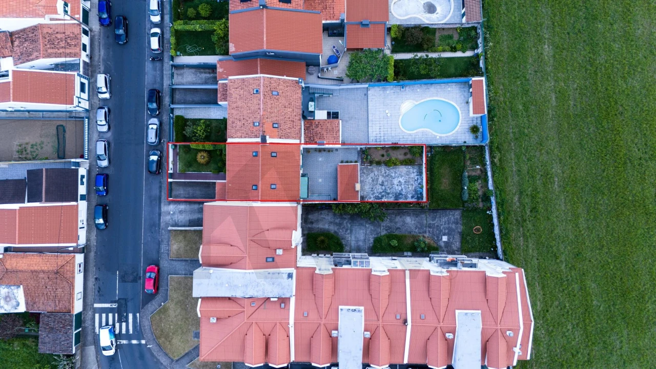 Moradia T5 para Venda em Fajã de Baixo Foto 3
